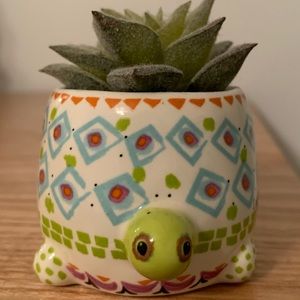 Fake plant decor💚